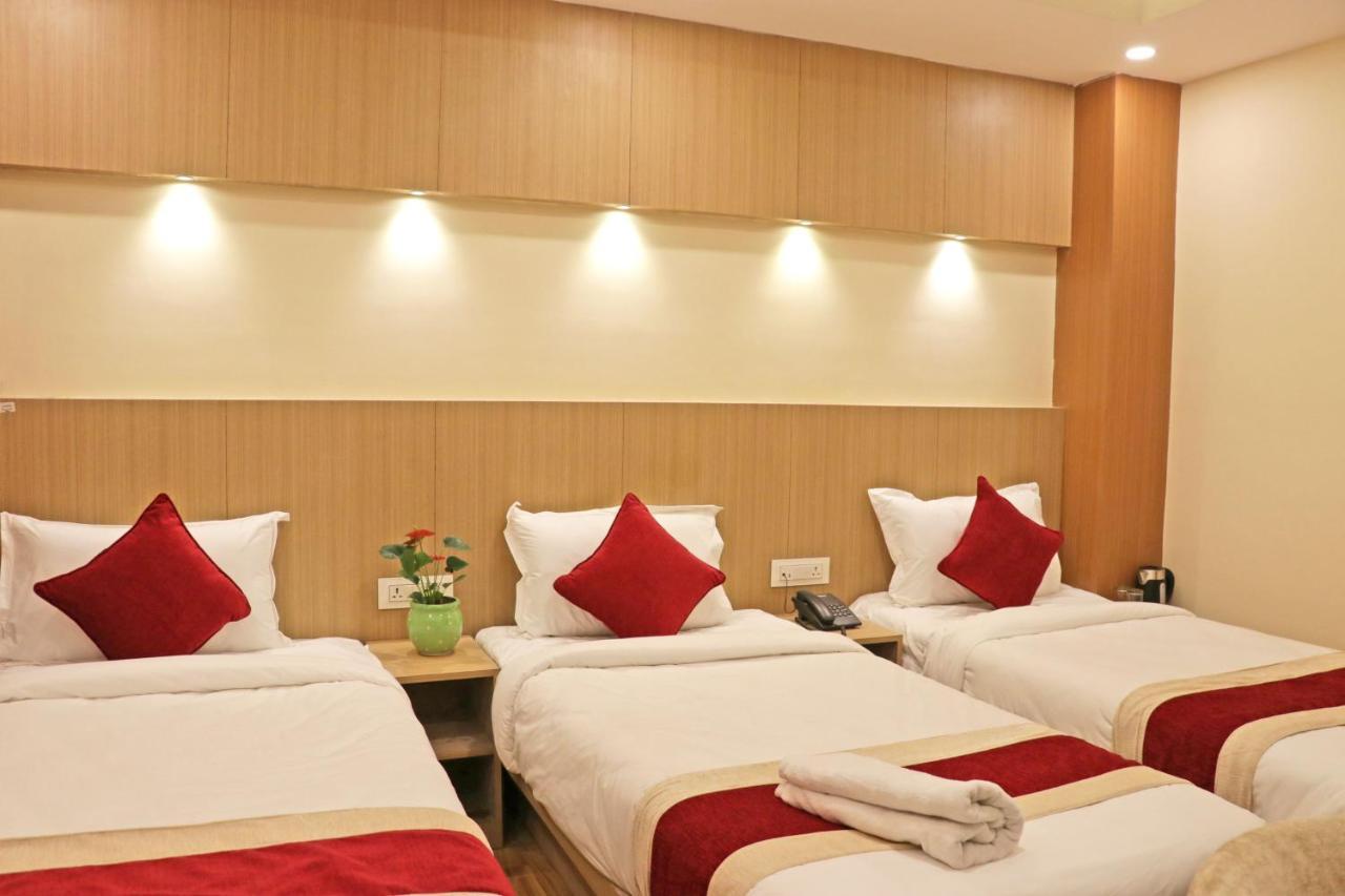 Hotel Nilakantha Pvt. Ltd Катманду Екстер'єр фото