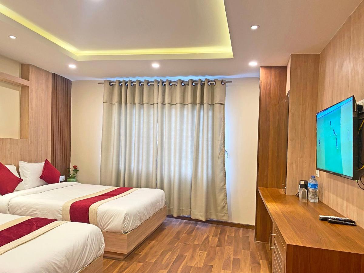 Hotel Nilakantha Pvt. Ltd Катманду Екстер'єр фото