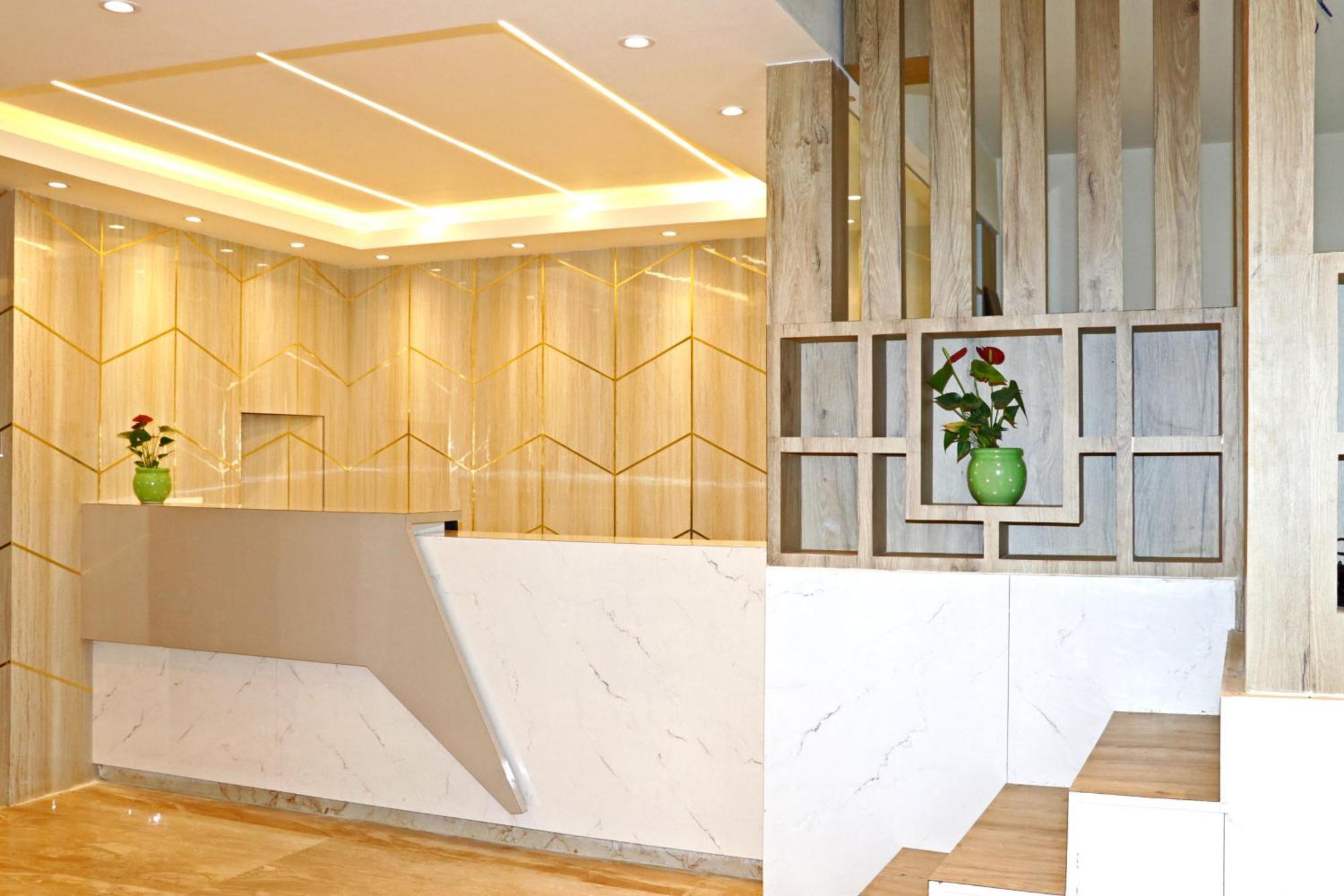 Hotel Nilakantha Pvt. Ltd Катманду Екстер'єр фото