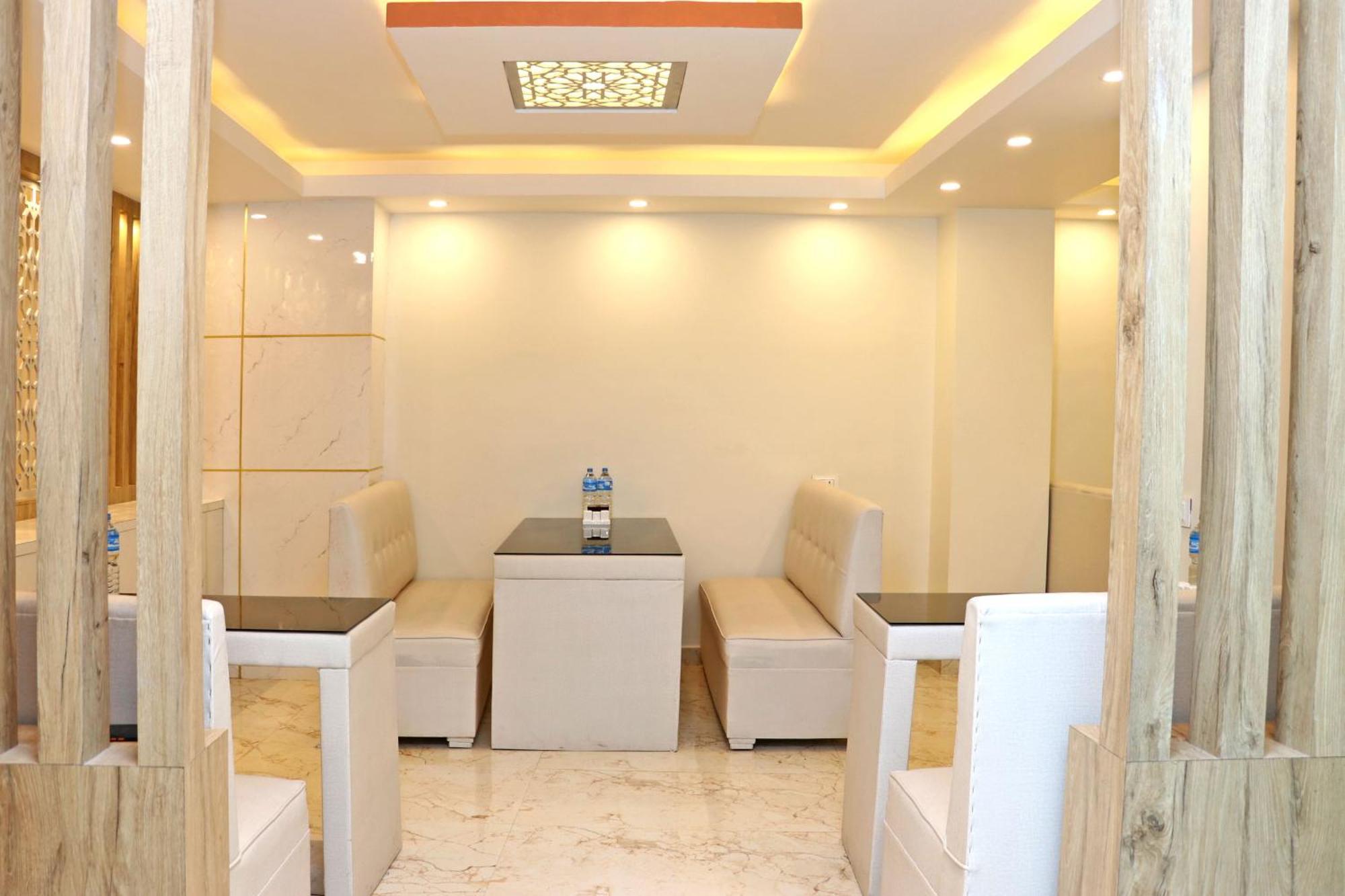 Hotel Nilakantha Pvt. Ltd Катманду Екстер'єр фото